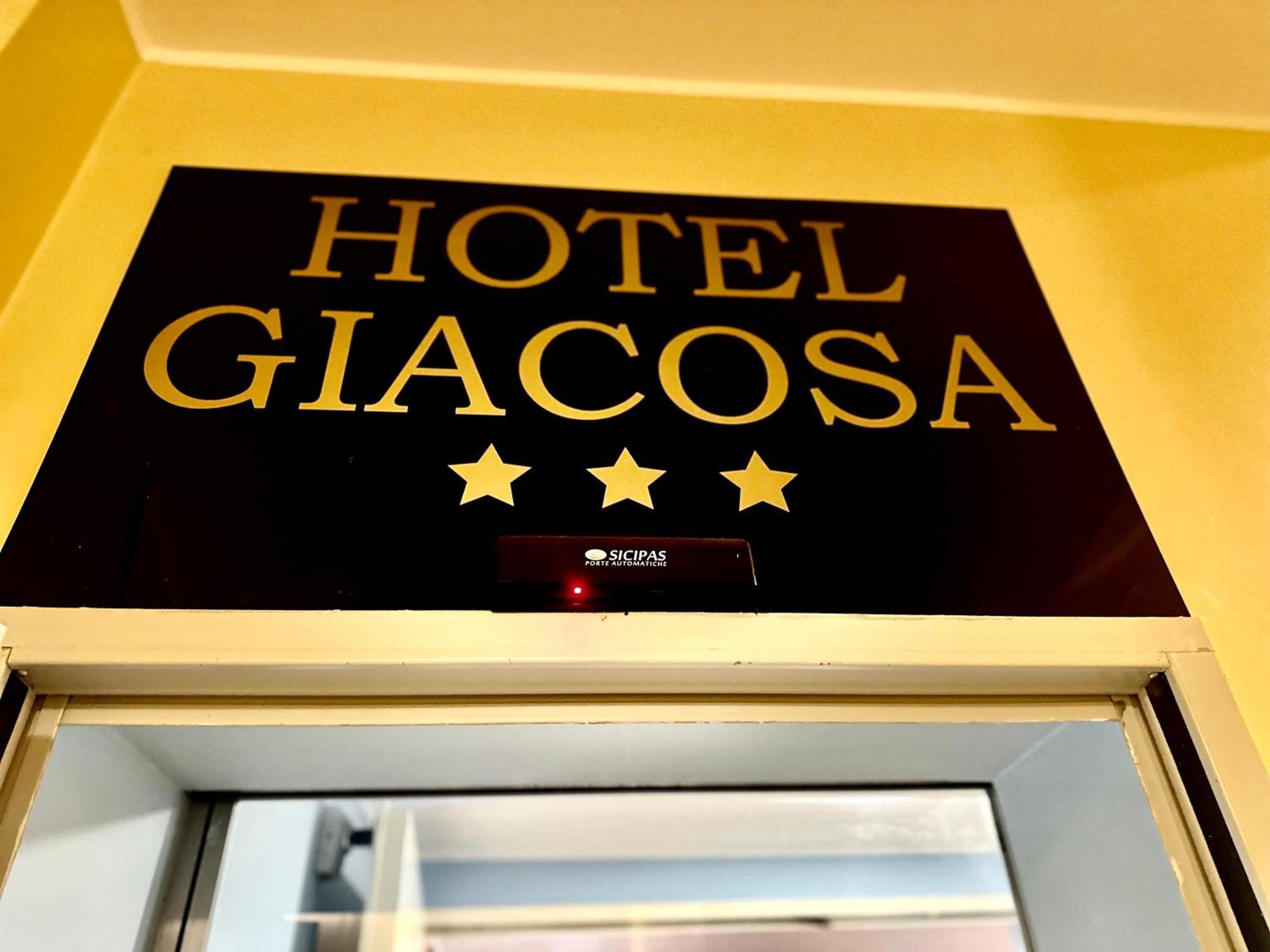 Hotel Giacosa Milão Exterior foto